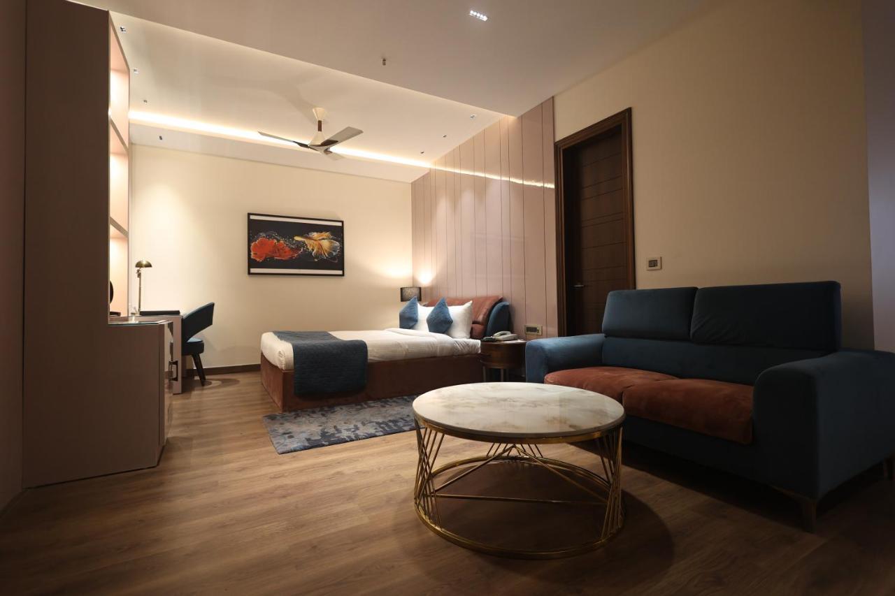 The Ramayana Hotel, Ayodhya Extérieur photo