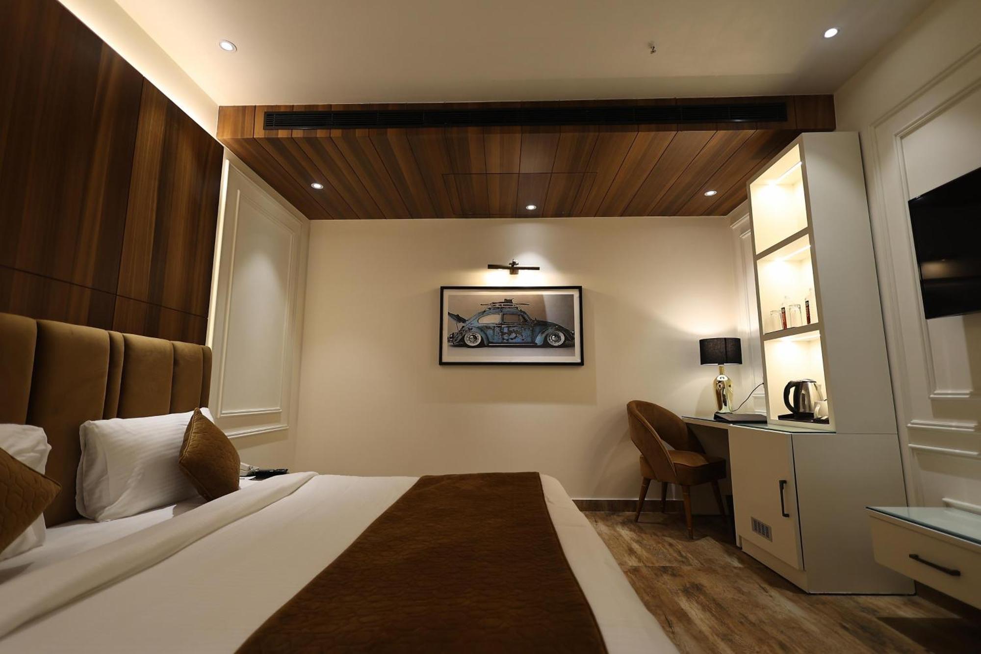 The Ramayana Hotel, Ayodhya Extérieur photo