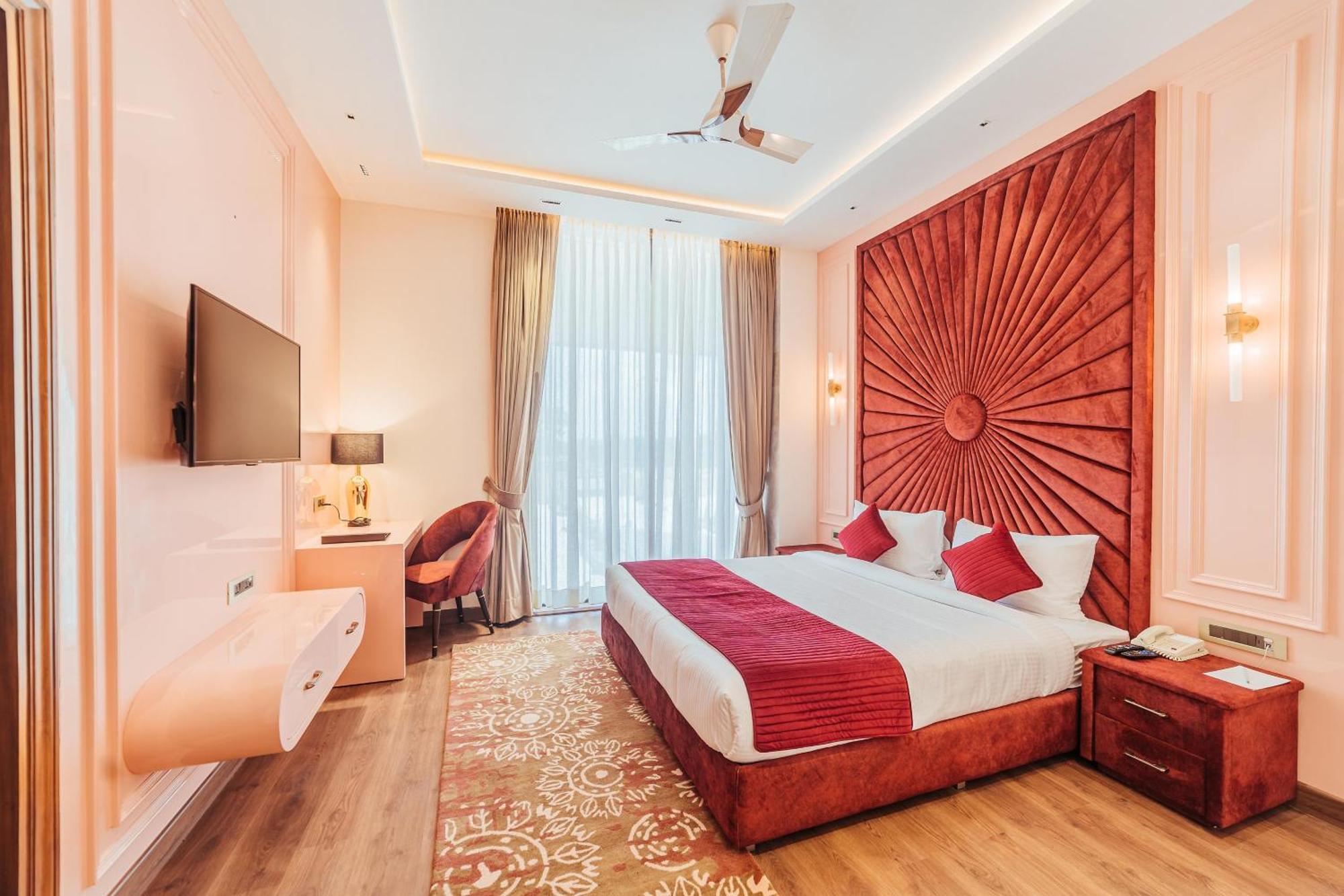 The Ramayana Hotel, Ayodhya Extérieur photo